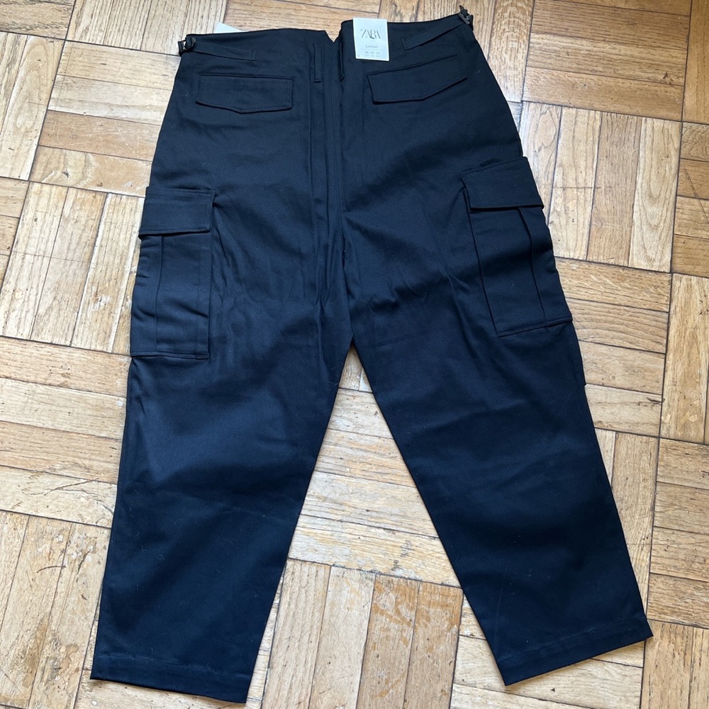 Zara cropped cargo pants black NEW 34